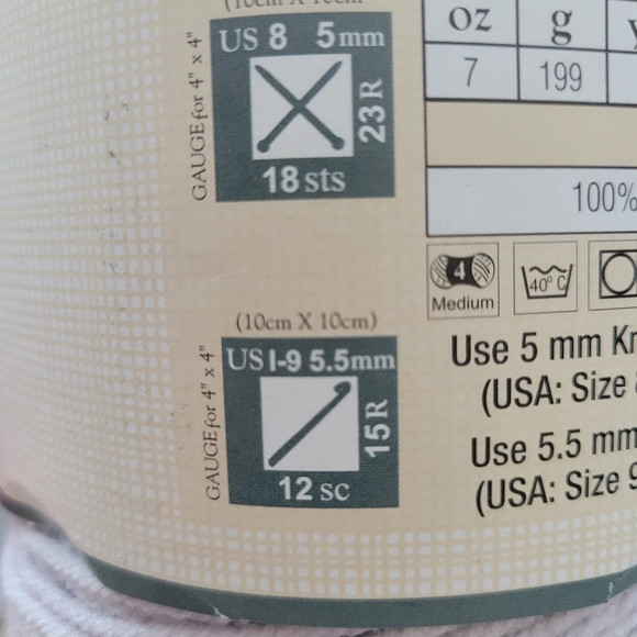 Yarn Bee 4 cakes 🎂 - Picture 4 of 6